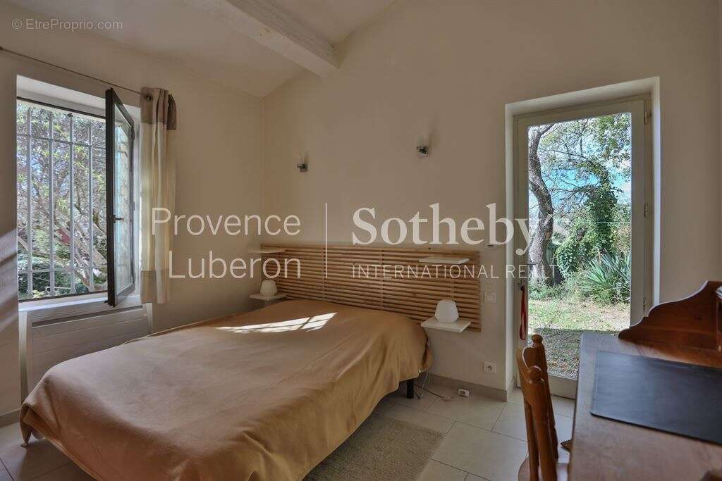 Maison et son annexe au cœur de Gordes - photo 17