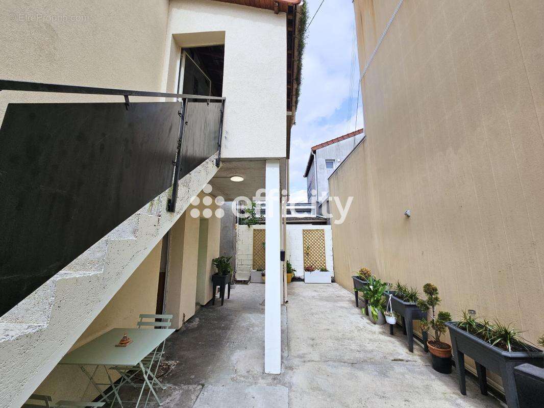 Appartement à IVRY-SUR-SEINE