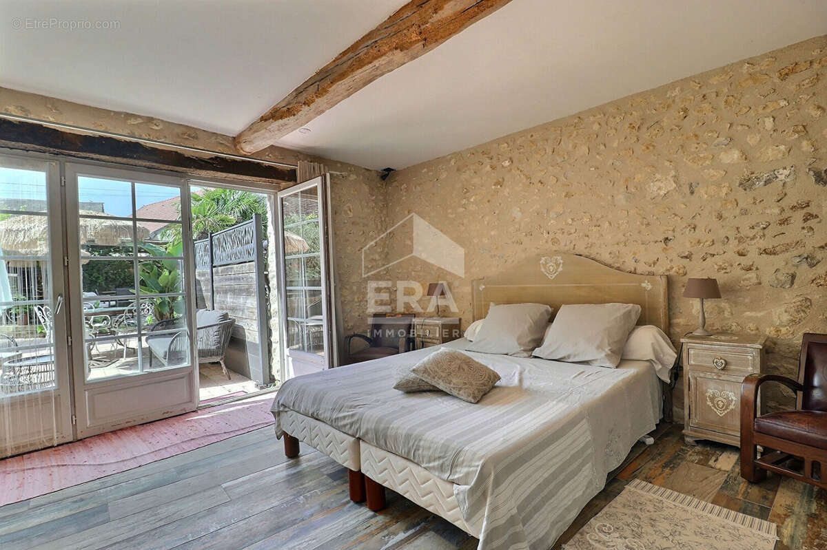 Maison 350m² à gouillons - photo 10