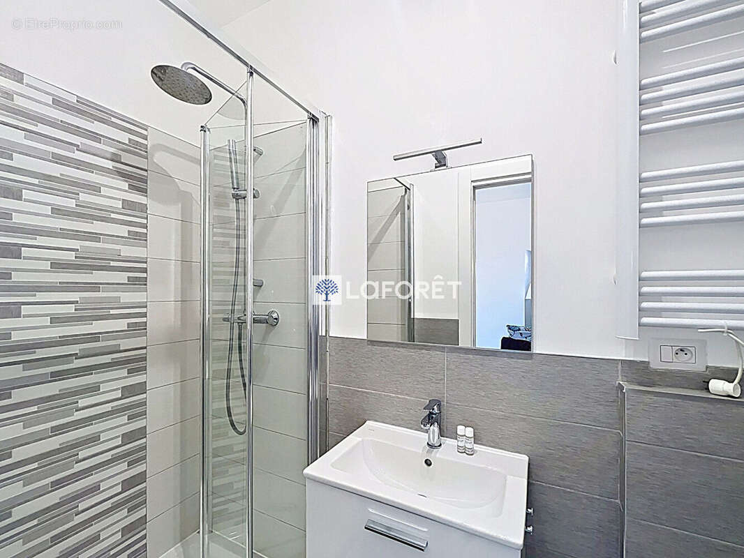 Menton centre ville - 62 m2  en Duplex - photo 5