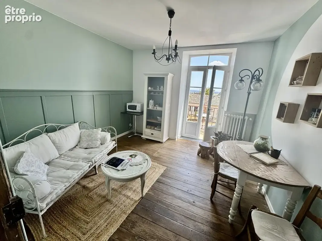 Rieupeyroux – Maison en pierre avec granges et 1,9 ha - photo 9