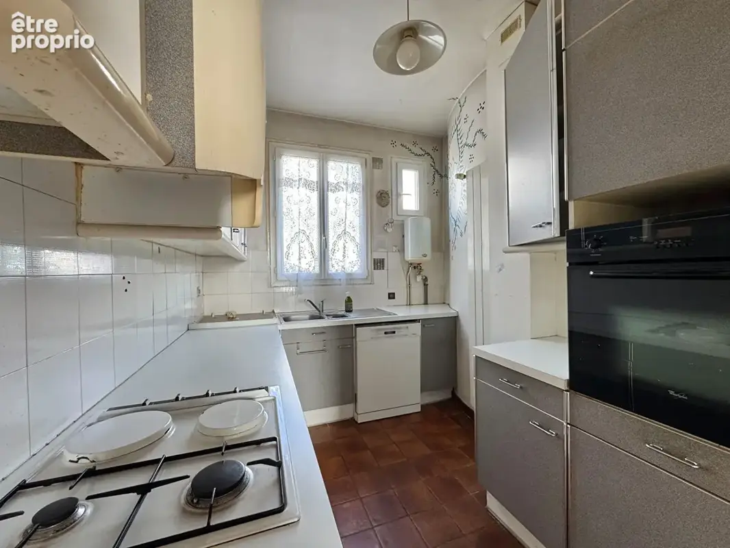 Asnières duplex  de 145 m² au sol à moderniser - photo 4