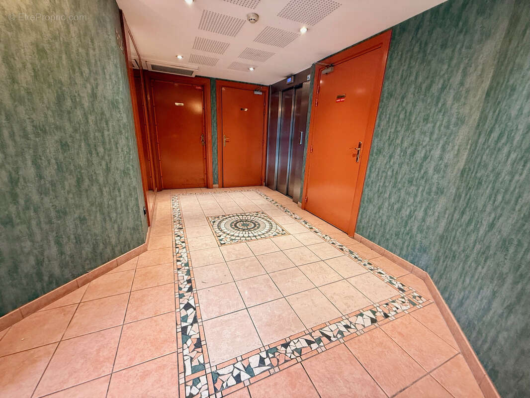 Appartement à LE BLANC-MESNIL