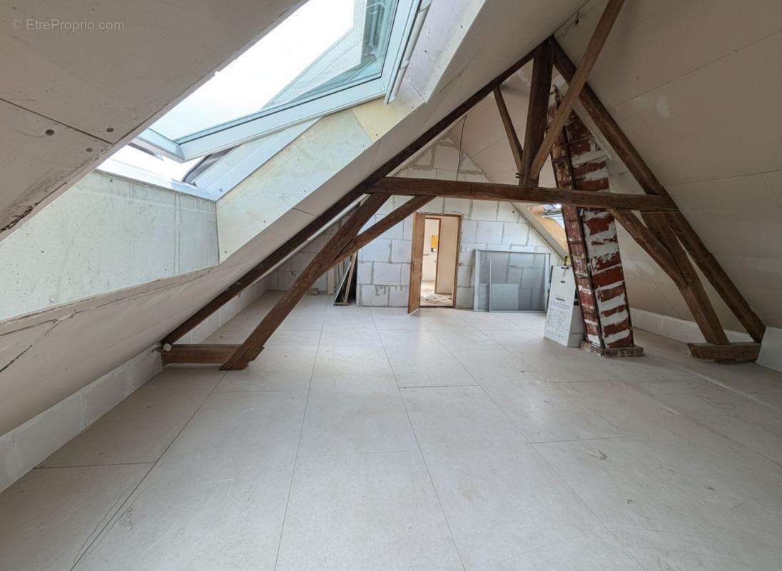 Maison 267 m² à Crux-La-Ville  - photo 18