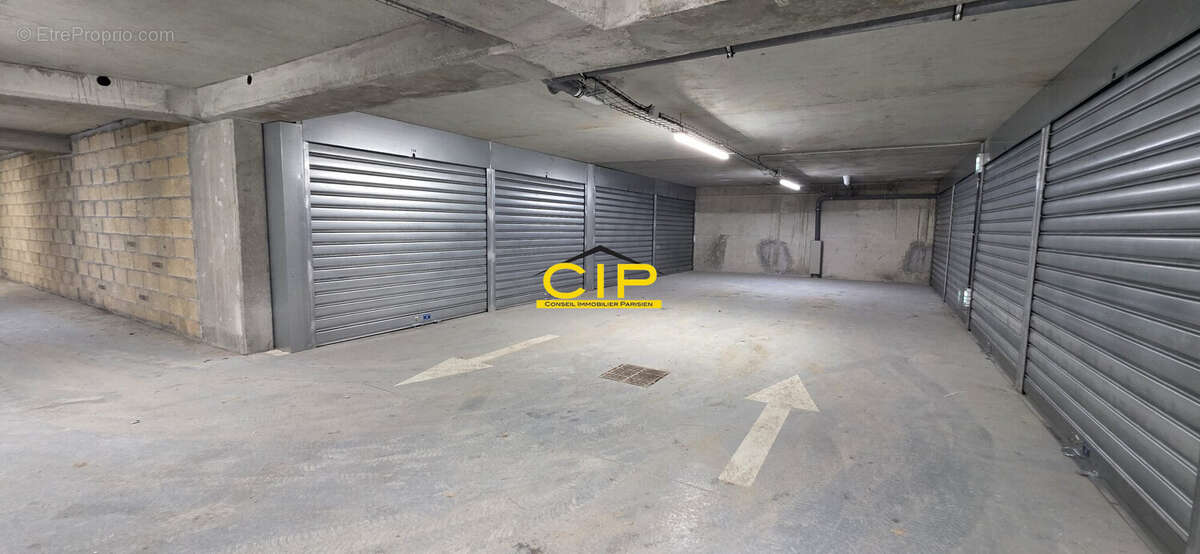 Parking à PARIS-19E