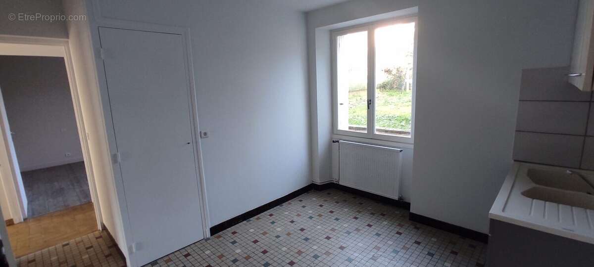 Maison à BADECON-LE-PIN