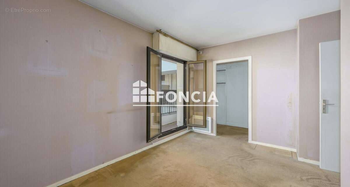 Appartement à BOURG-LA-REINE