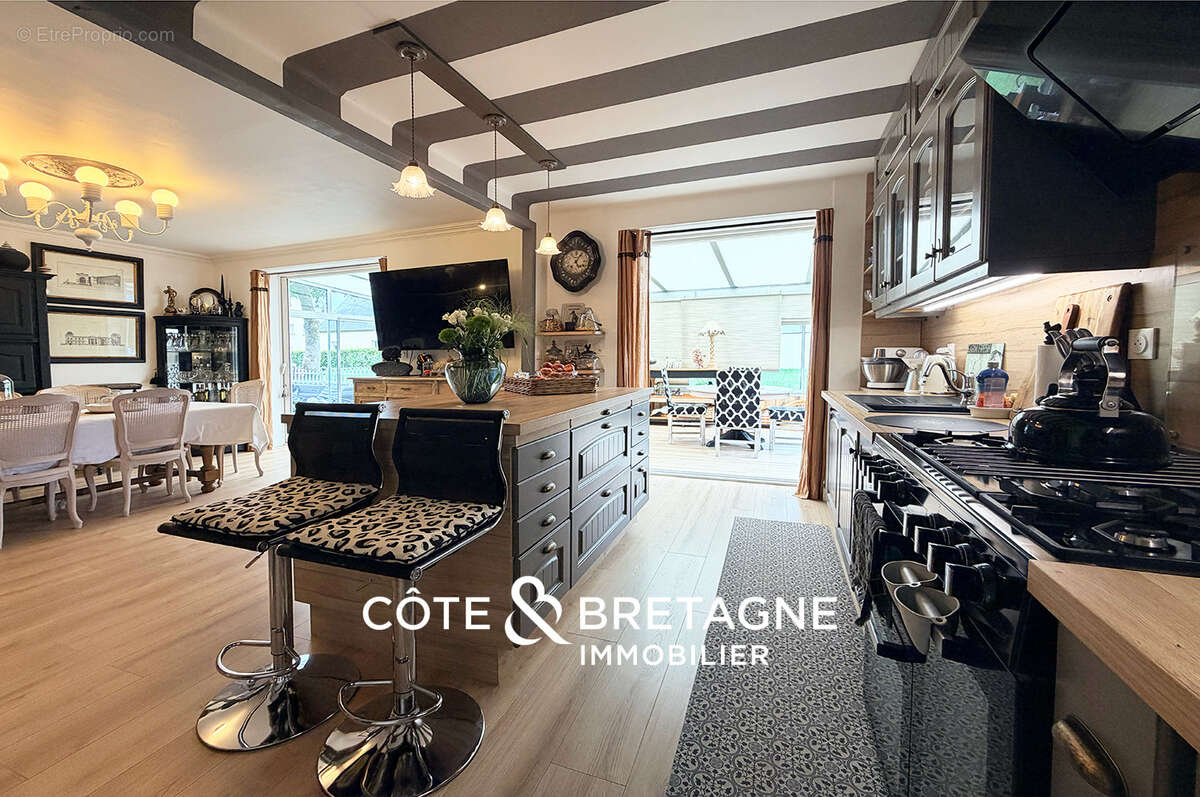 Maison à vendre à yffiniac   deux maisons indépendantes sur une même propriété  réf : 2026152 - photo 2
