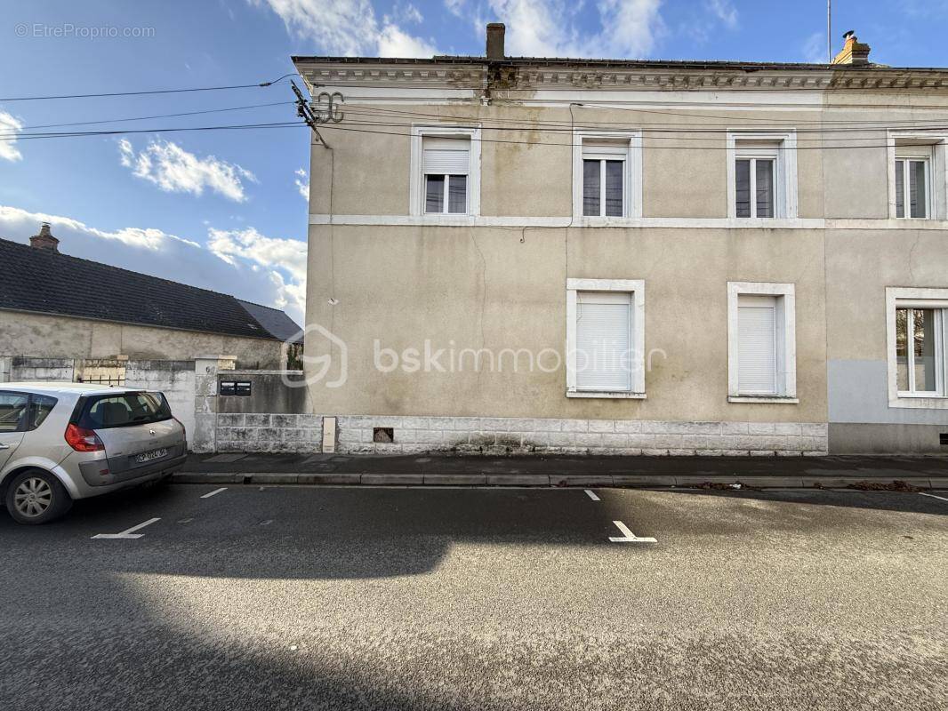 Appartement à NOYEN-SUR-SARTHE