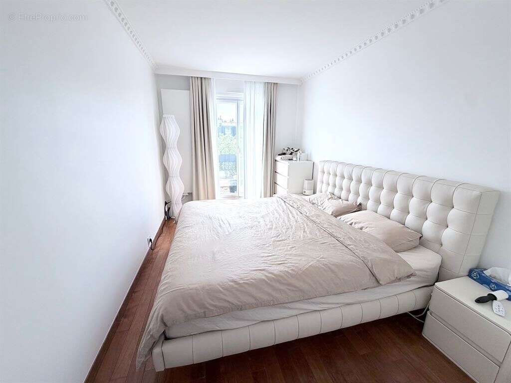 Appartement à PARIS-19E