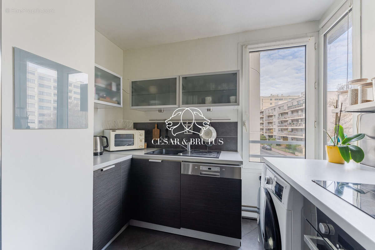 Appartement 71 m² à Lyon-7e  - photo 4