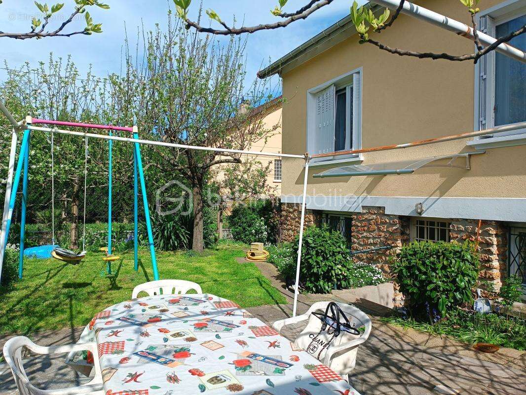 Maison à AULNAY-SOUS-BOIS