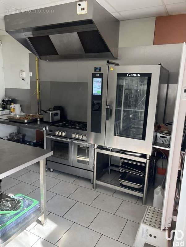 Photo 2 - Commerce à CHAMPIGNY