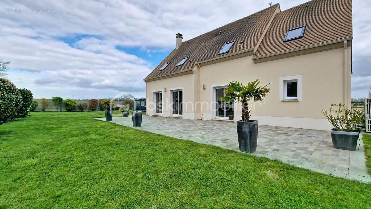 Maison à CLAYE-SOUILLY