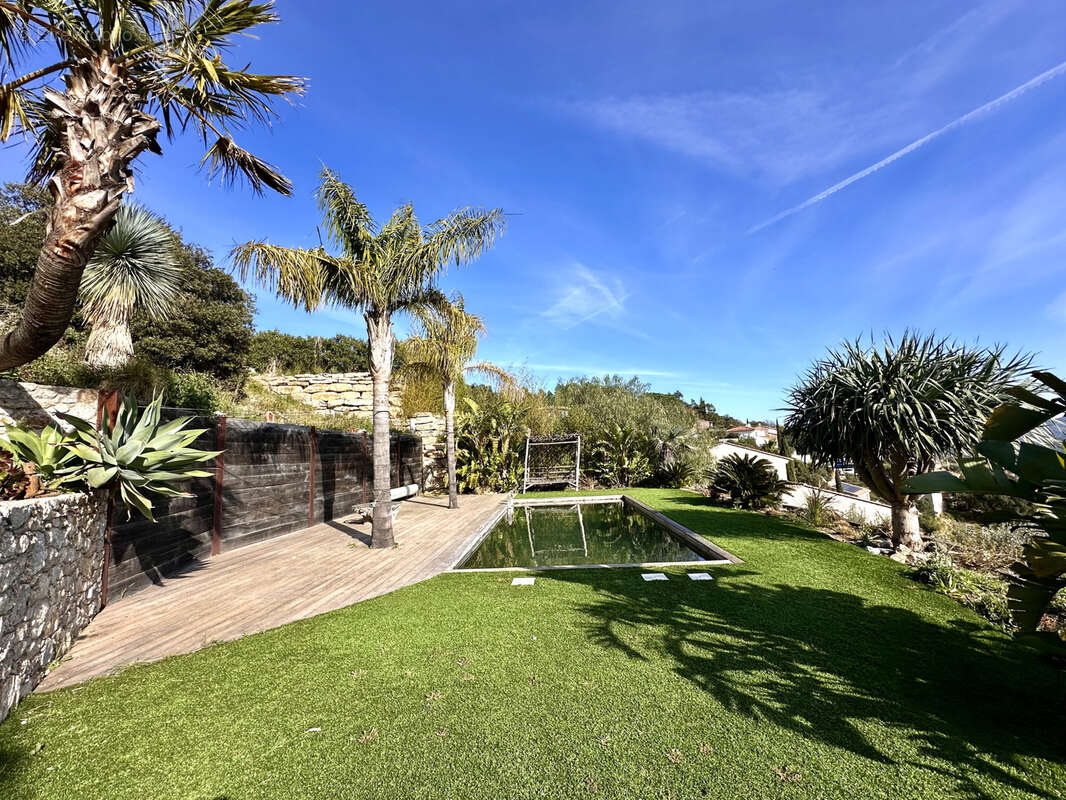 Maison à PLAN-DE-LA-TOUR