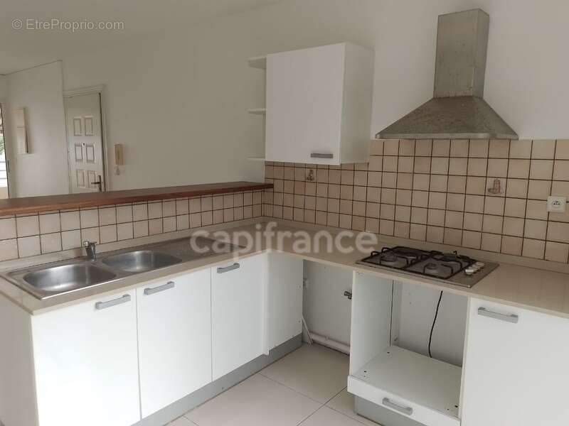 Appartement DIDIER T3 Fort de France + Box - photo 7