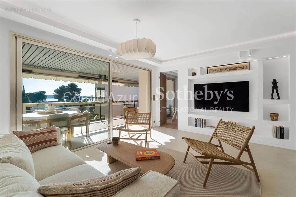 Cannes Palm Beach appartement 4 pièces de 101 m² rénové avec terrasse et vue mer - photo 4