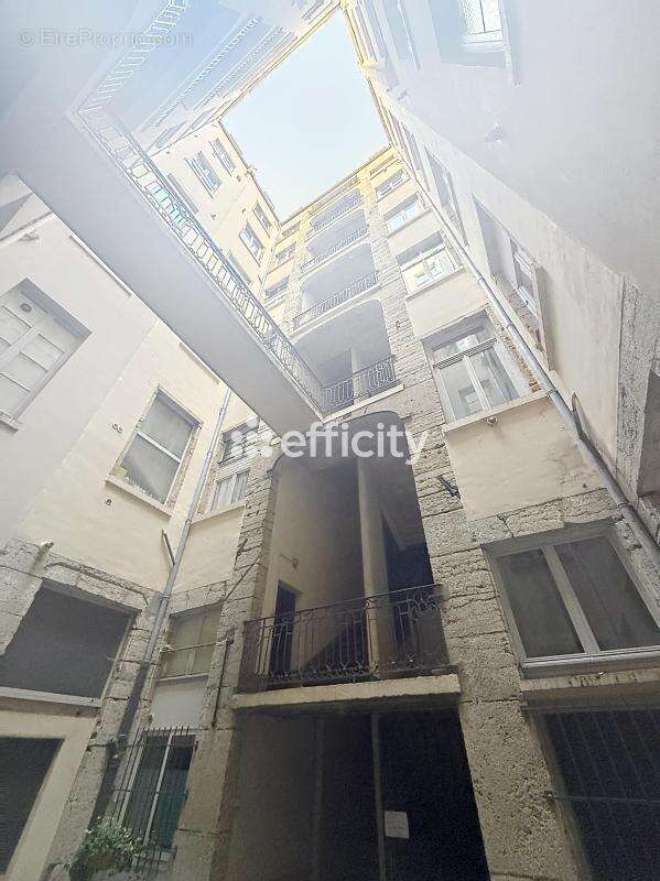Appartement à LYON-1E