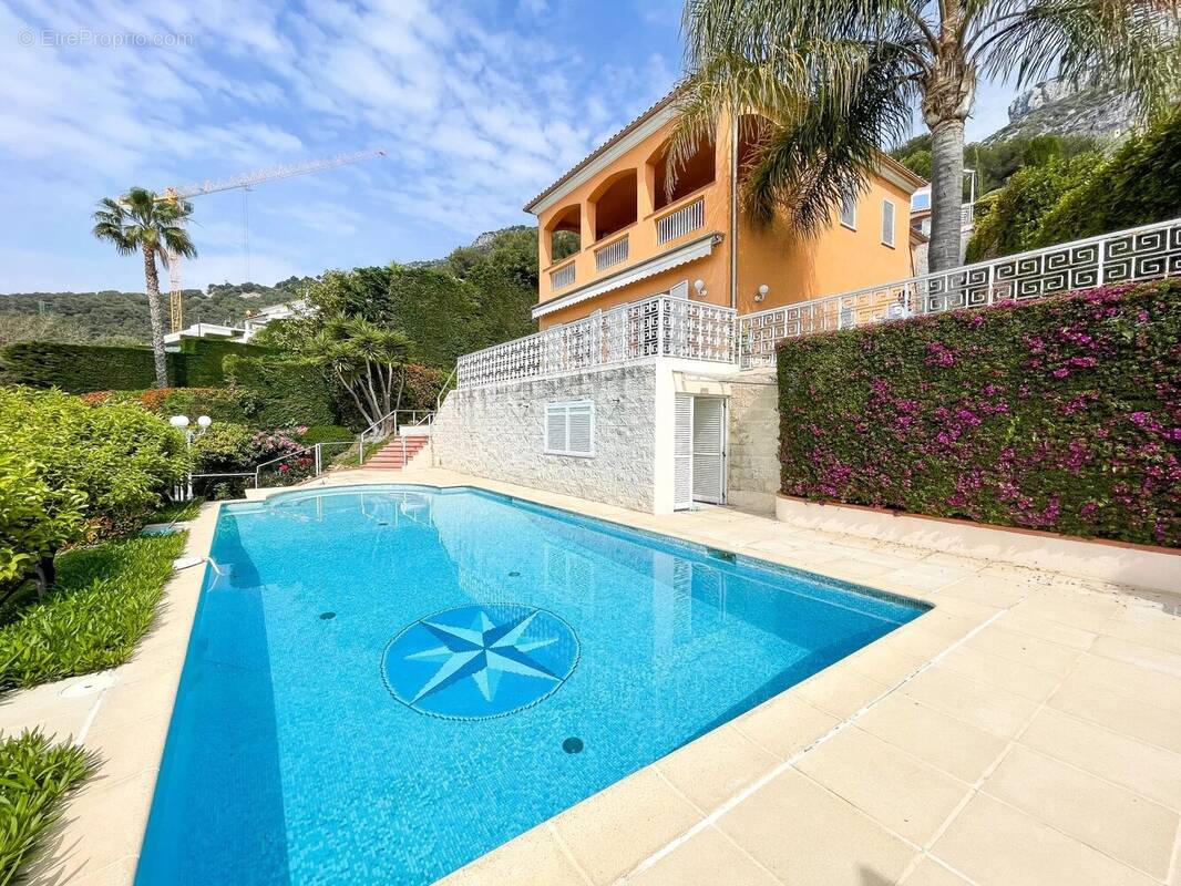 Maison à BEAUSOLEIL