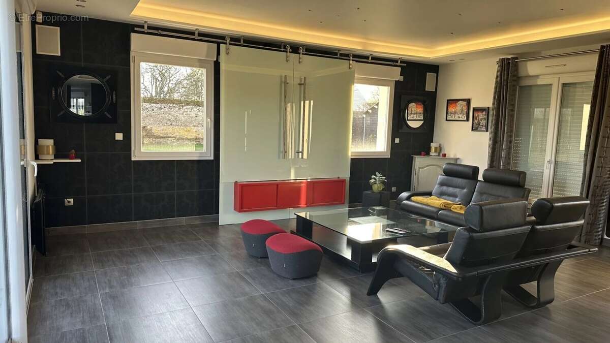 Maison à AUCHY-LA-MONTAGNE