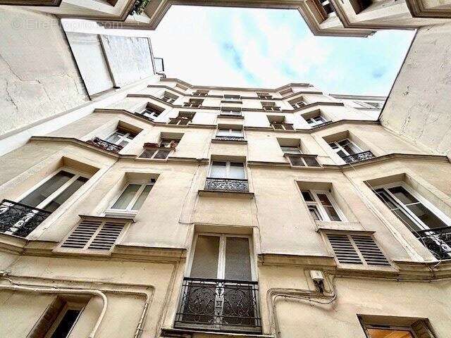 Appartement à PARIS-7E