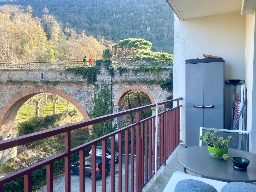 très beau studio avec balcon et parking - photo 5