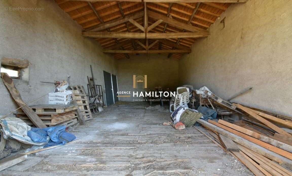 Maison à VILLENEUVE-SUR-VERE