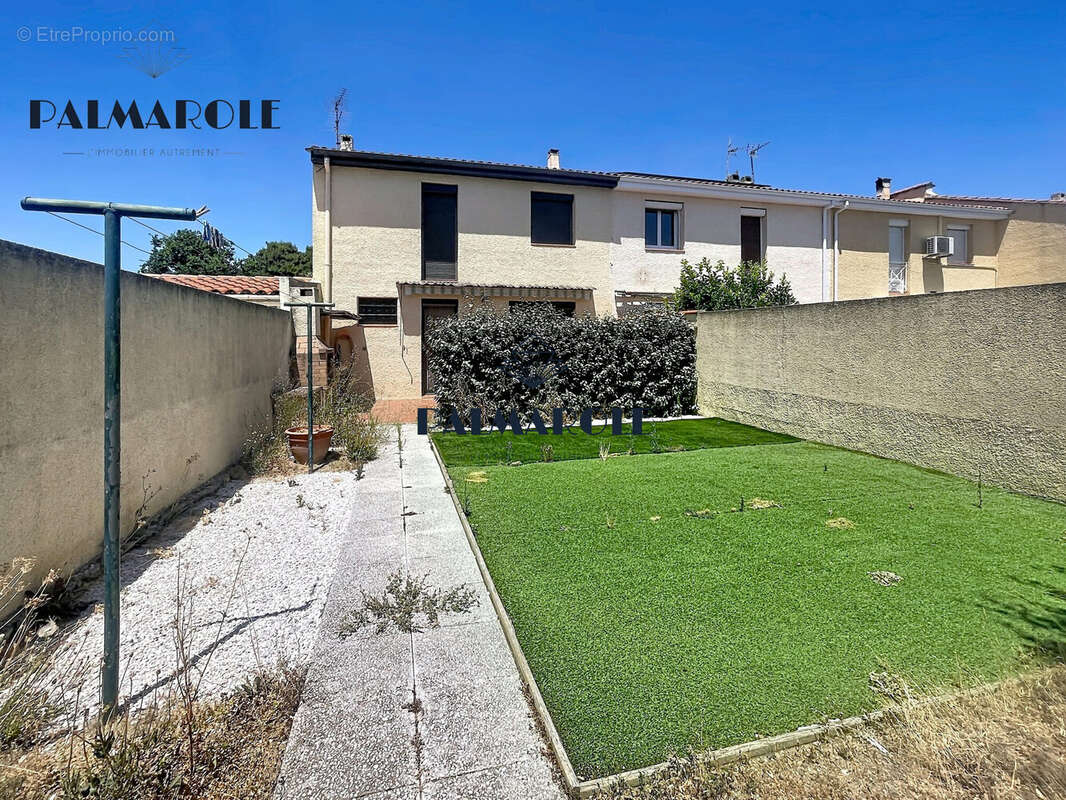 Maison 92 m² à Saint-Esteve  - photo 8