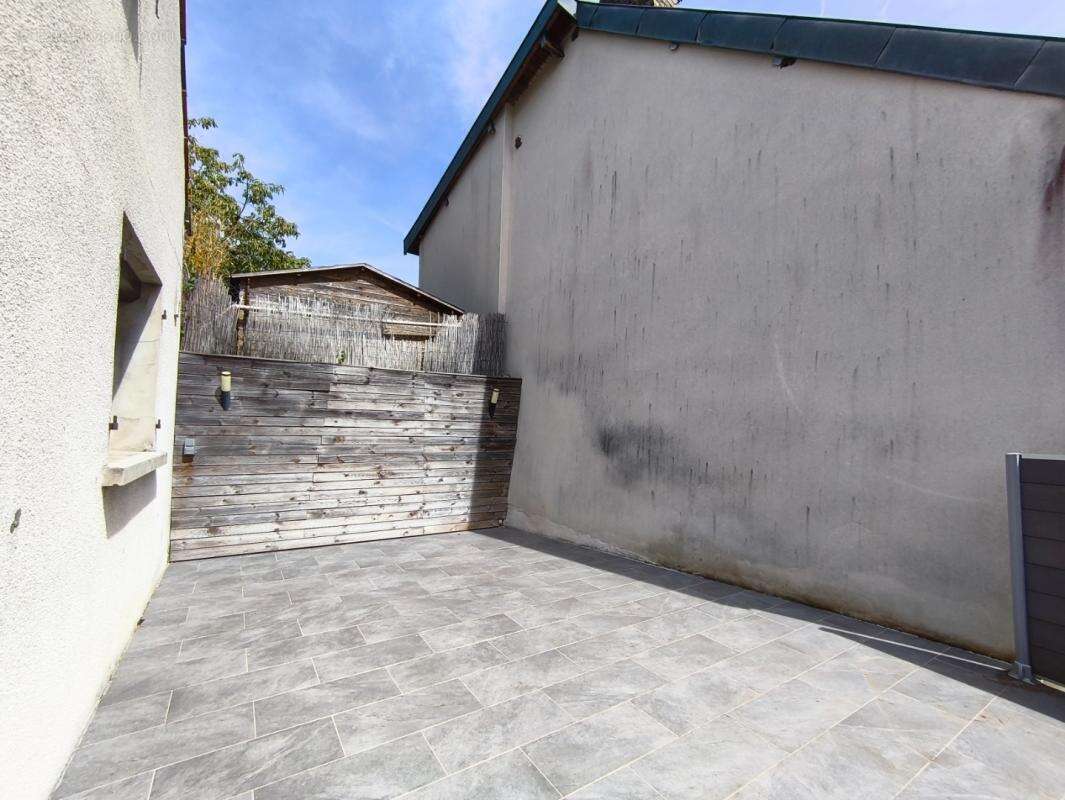 Maison 6 pièces / 180 m² / 305 000 EUR / VERZY - photo 12