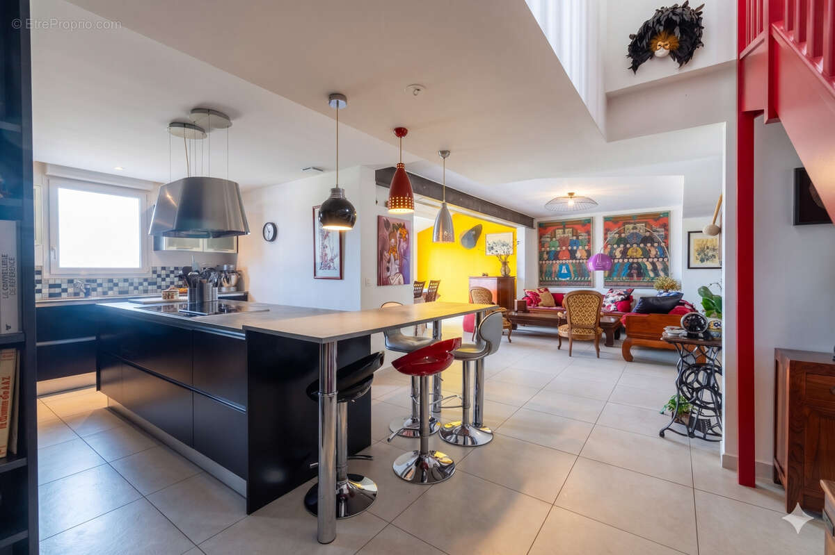 Appartement à MARSEILLE-8E