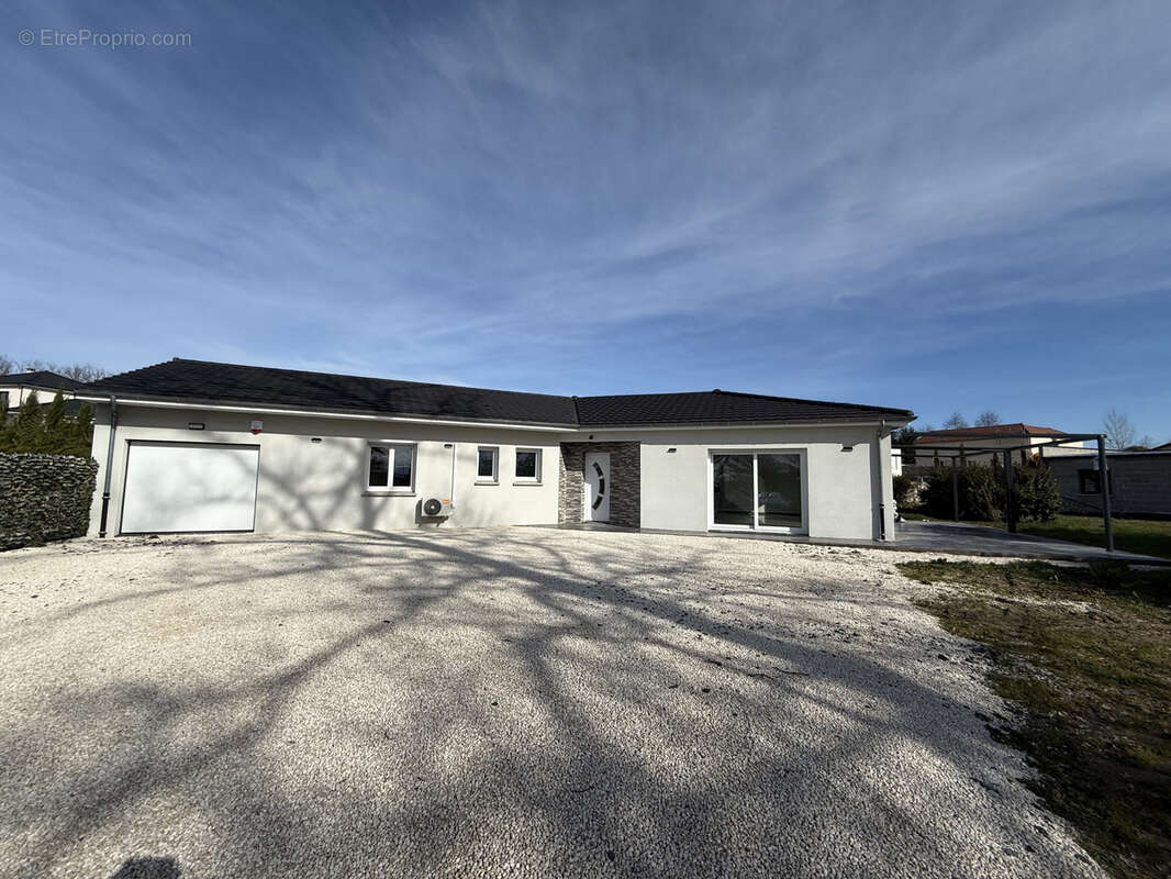 Maison à BELLERIVE-SUR-ALLIER