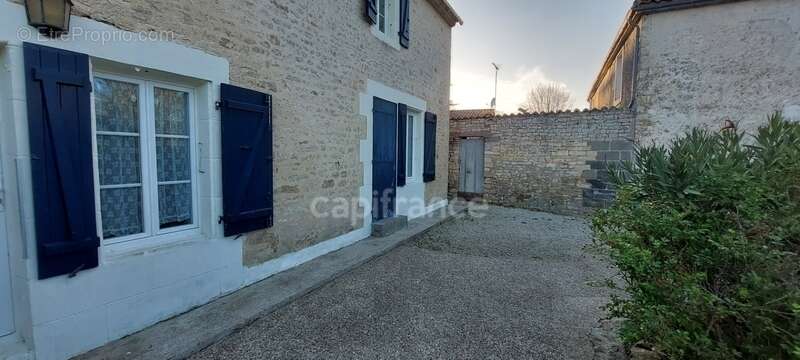 Maison à vendre 5 pièces CURZON (85) - photo 2