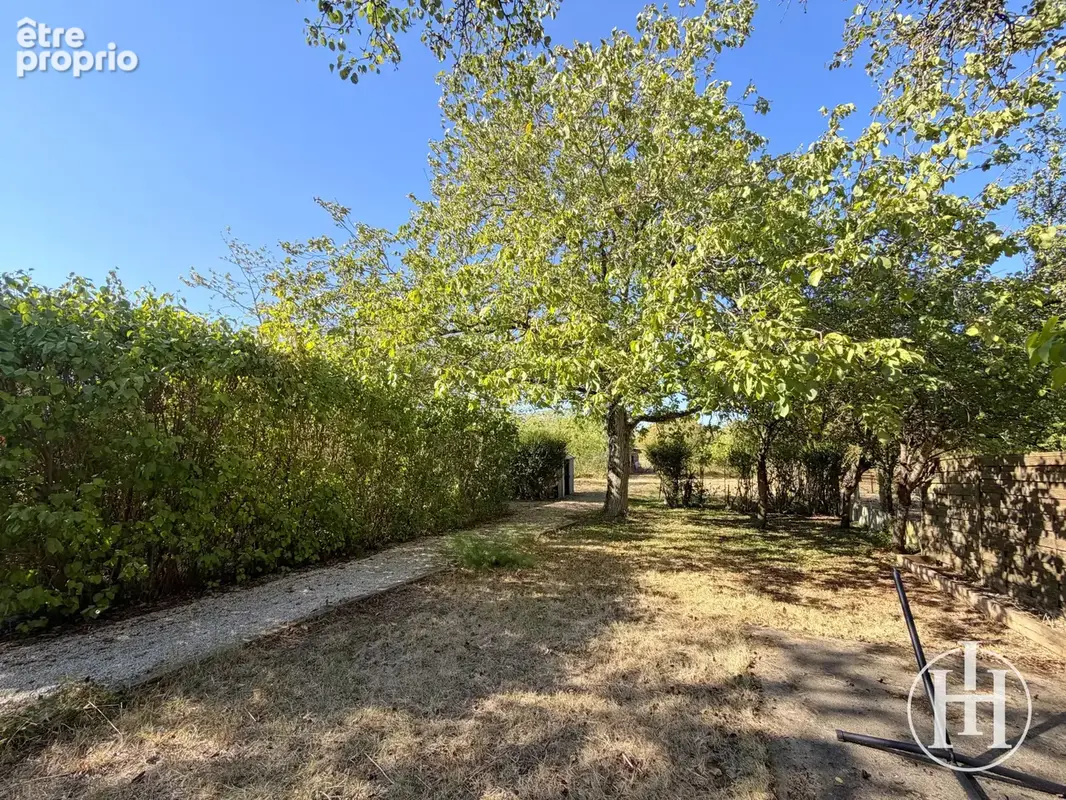 Baugy   Maison avec vie de plain-pied et grand terrain - photo 10