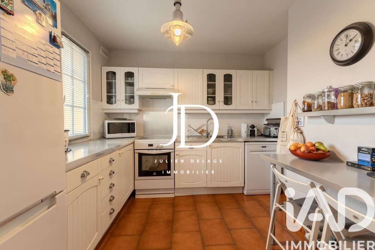 Photo 4 - Maison à LONGPERRIER