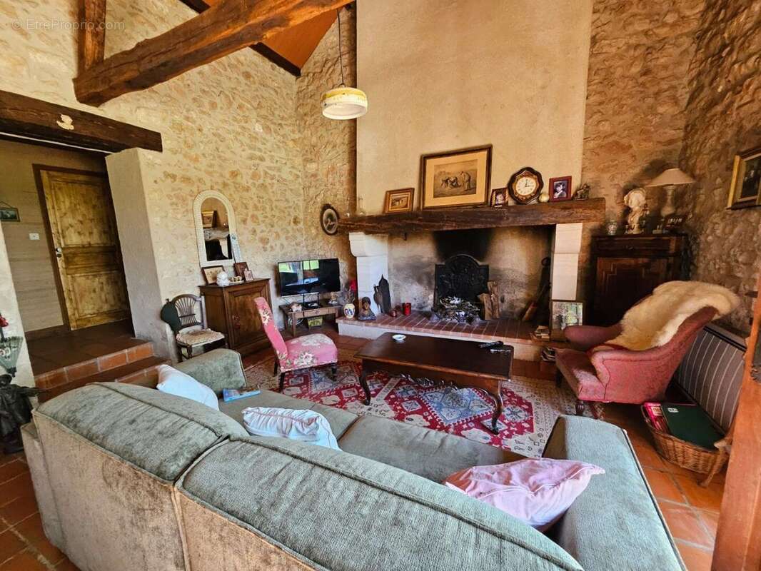 Maison à SARLIAC-SUR-L'ISLE