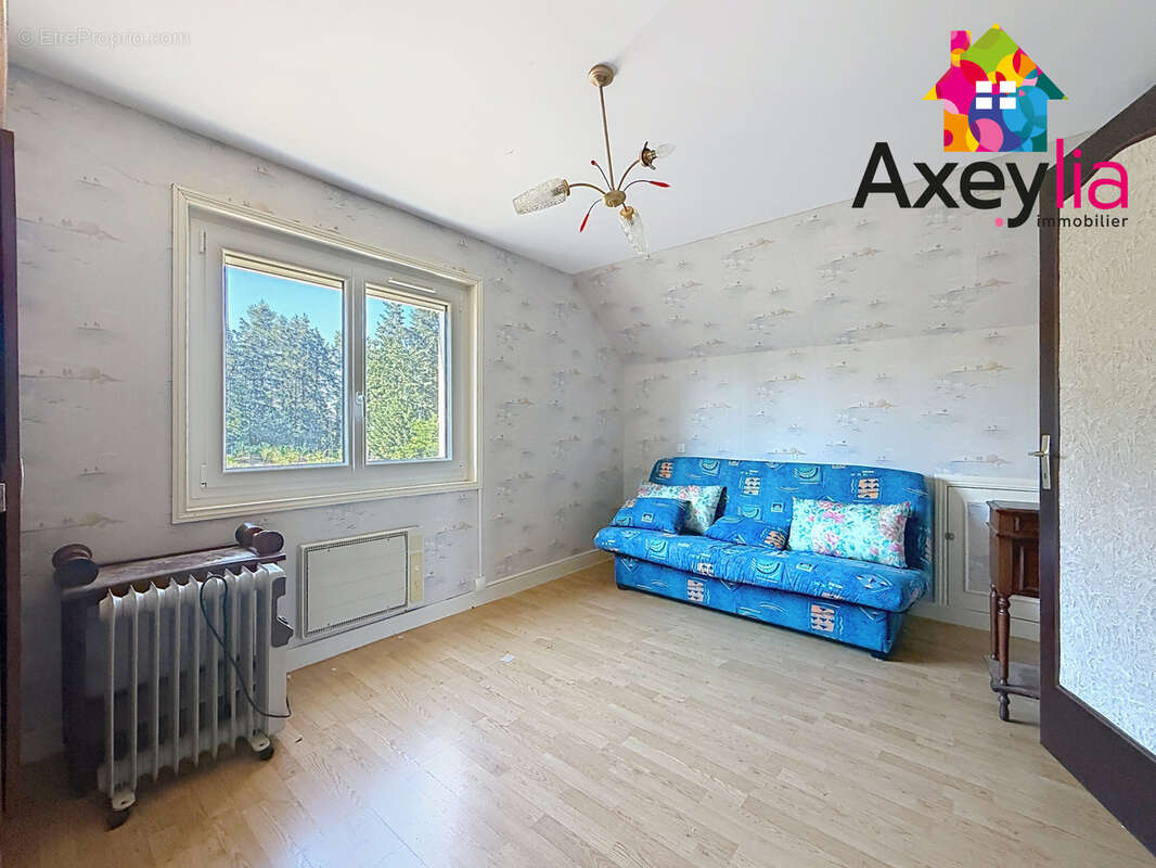 A vendre - saint-haon-le-vieux - maison familiale avec 5 chambres, sous-sol, terrain et belle vue - photo 12