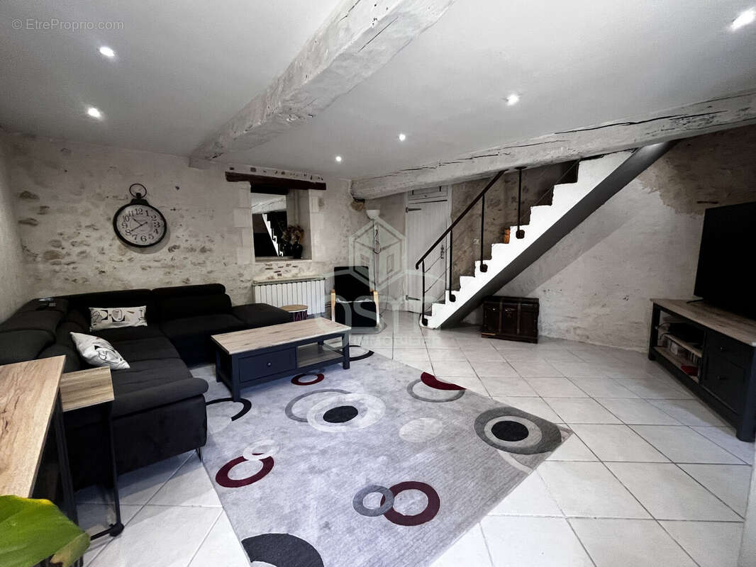 Maison à MONTS
