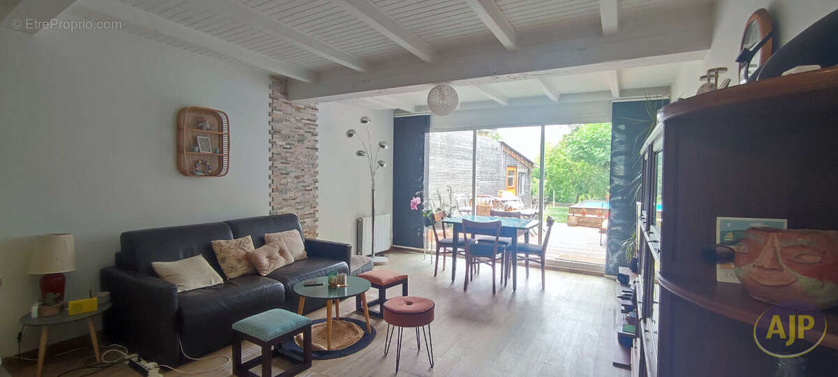 Maison à PONS