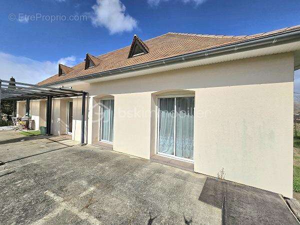 Maison à SAINT-ANDRE-DE-CUBZAC