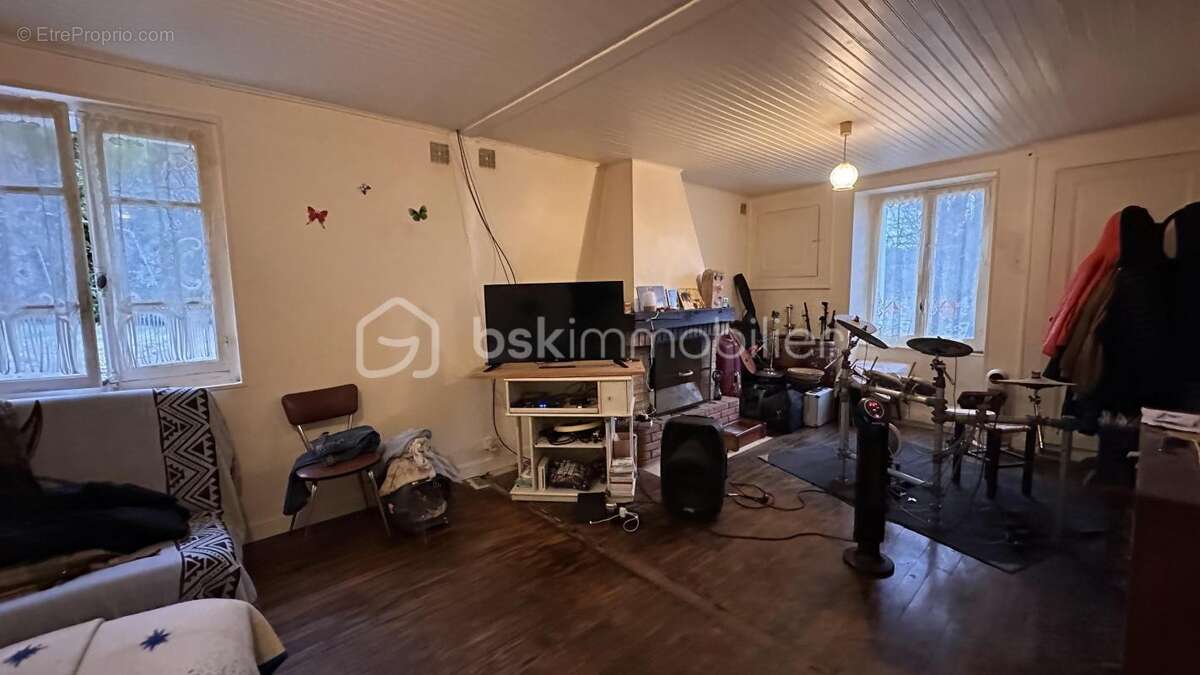 Maison à MONTRIGAUD