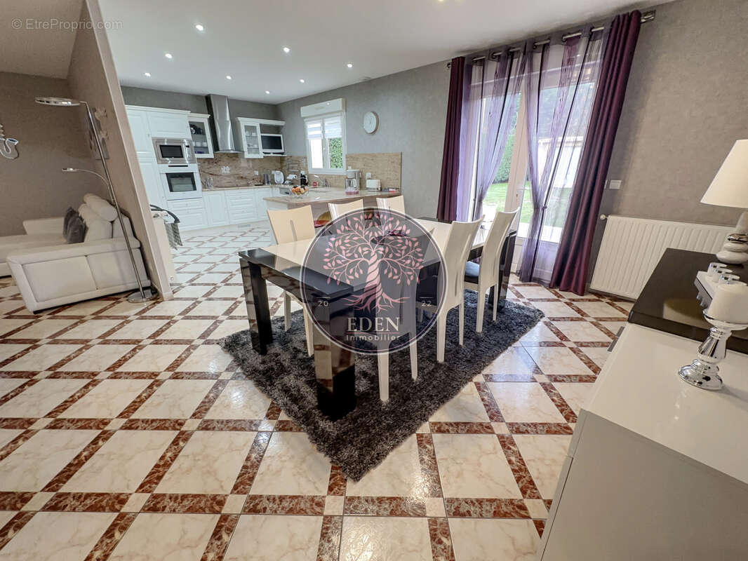 Maison à VERNOUILLET