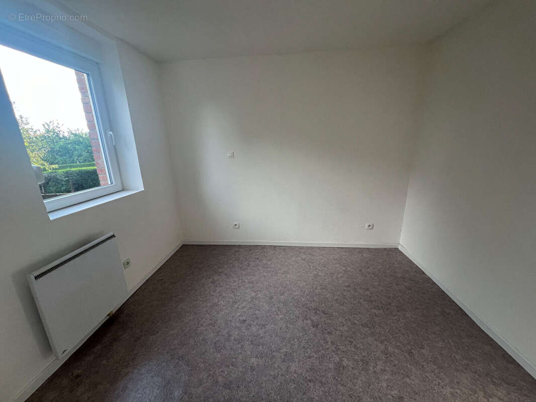 Appartement à AVESNELLES