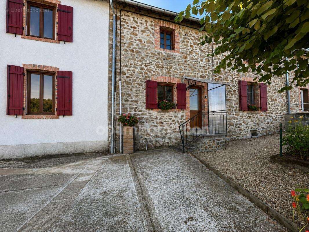Maison de charme de 101m2 habitable avec jardin plat de 1226 m2 attenant - photo 2