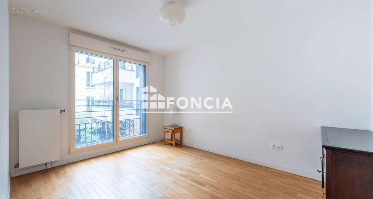 Appartement à PARIS-19E