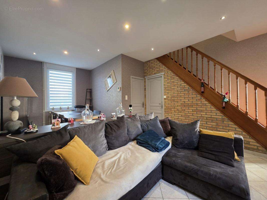 Maison à BEAUMONT-EN-CAMBRESIS