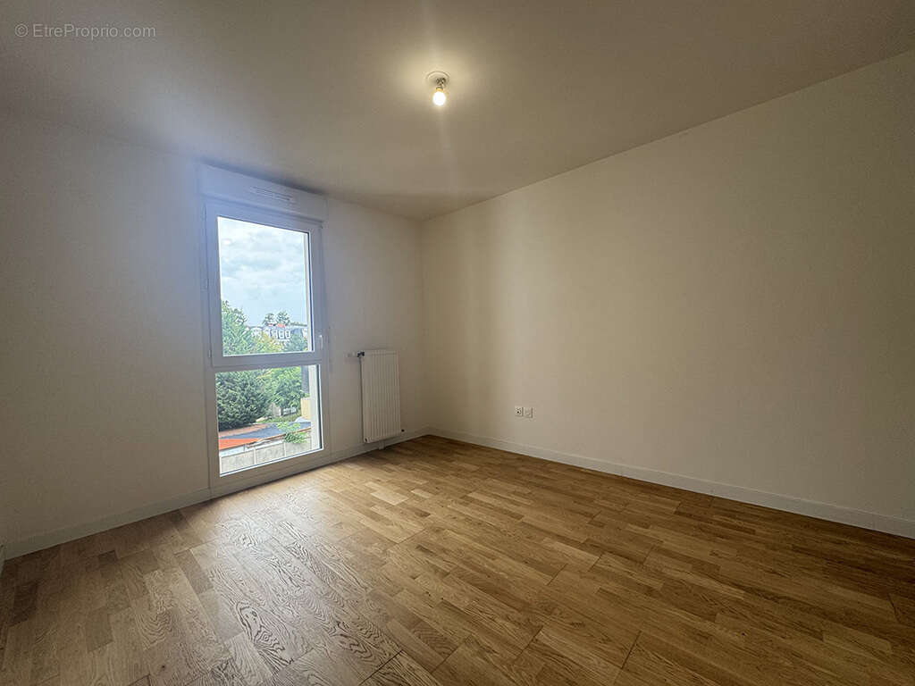 Appartement à LE PLESSIS-TREVISE