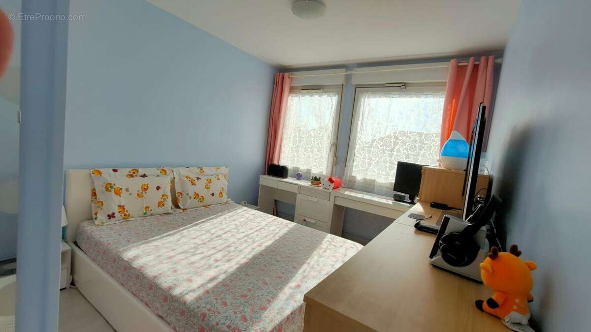 Appartement à BUSSY-SAINT-GEORGES