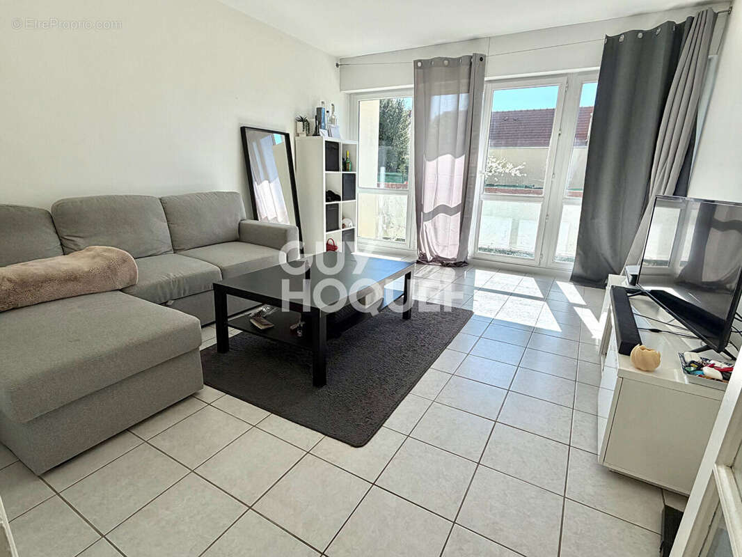 Appartement à MENNECY