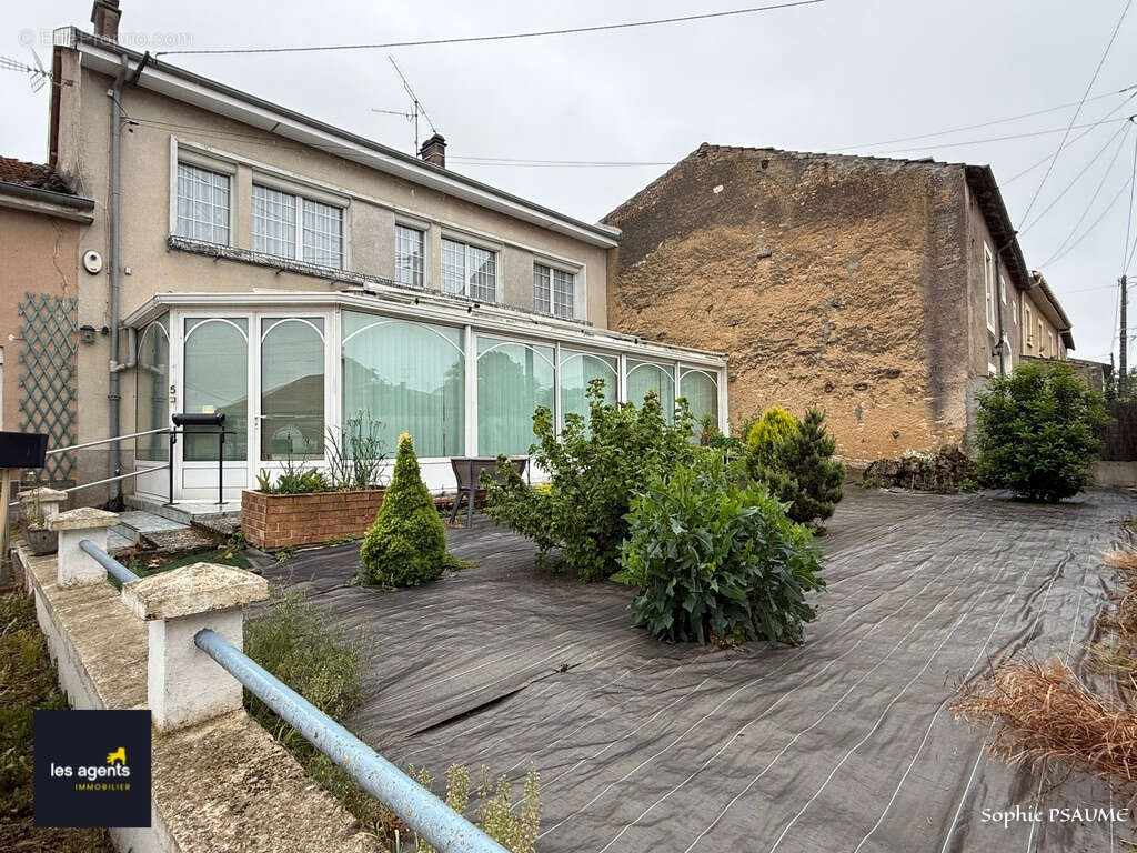 Maison à COLOMBEY-LES-BELLES