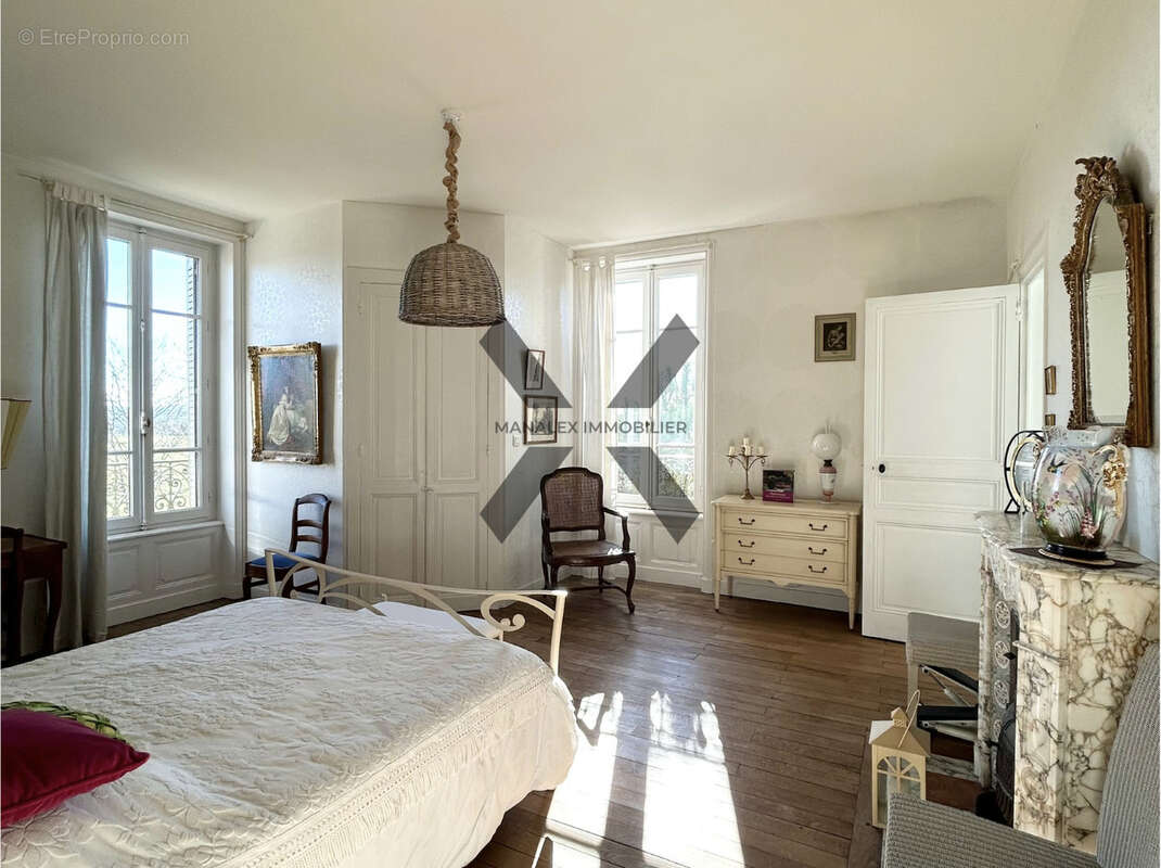 Maison à MABLY